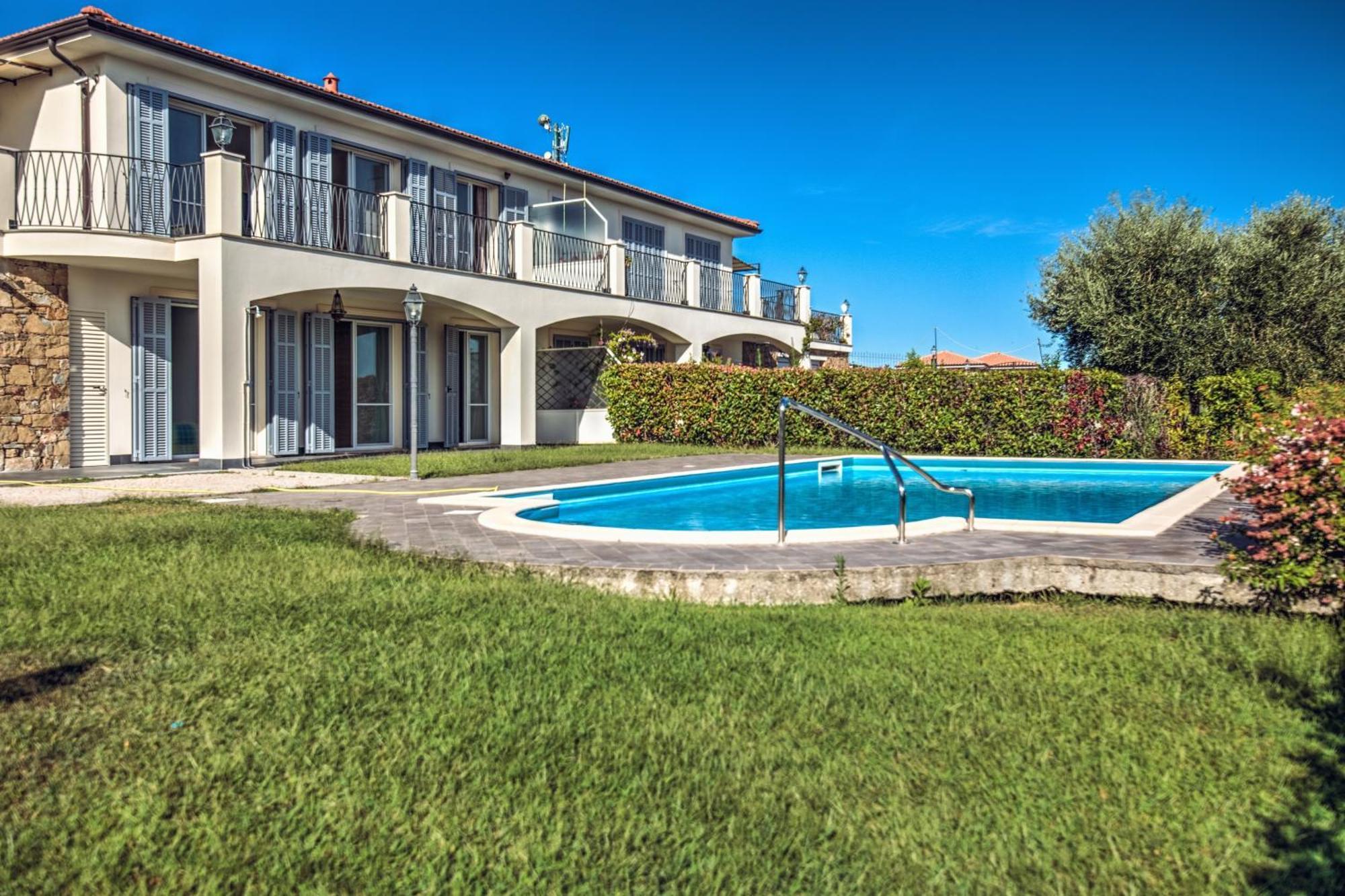 Villa Lucia Riviera Dei Fiori Pool - Happy Rentals Sanremo Eksteriør billede